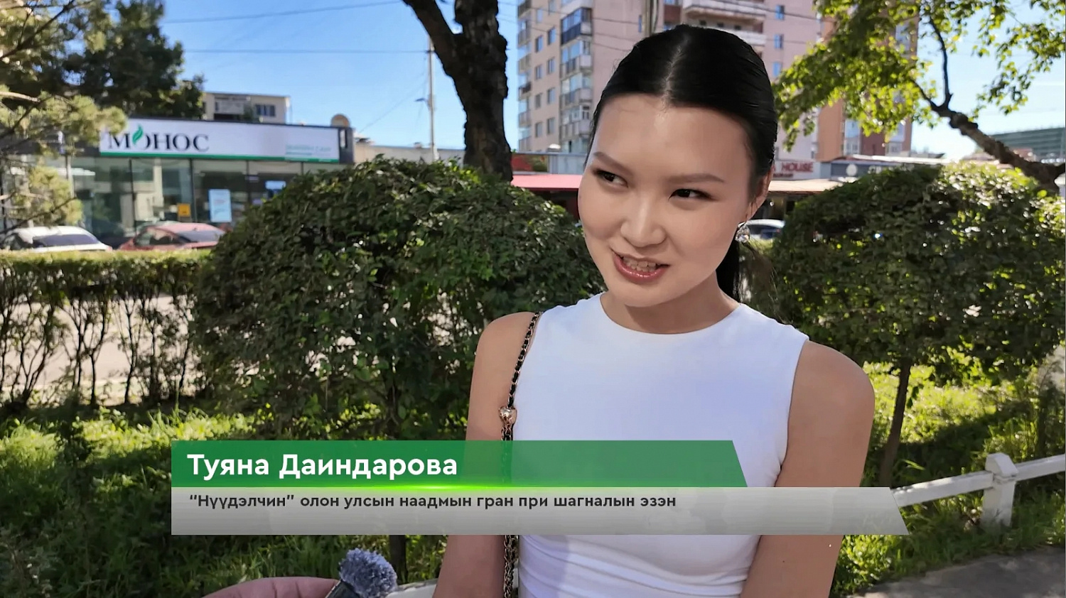 Две девушки из Бурятии забрали главные титулы на конкурсе «World Awards» в Монголии